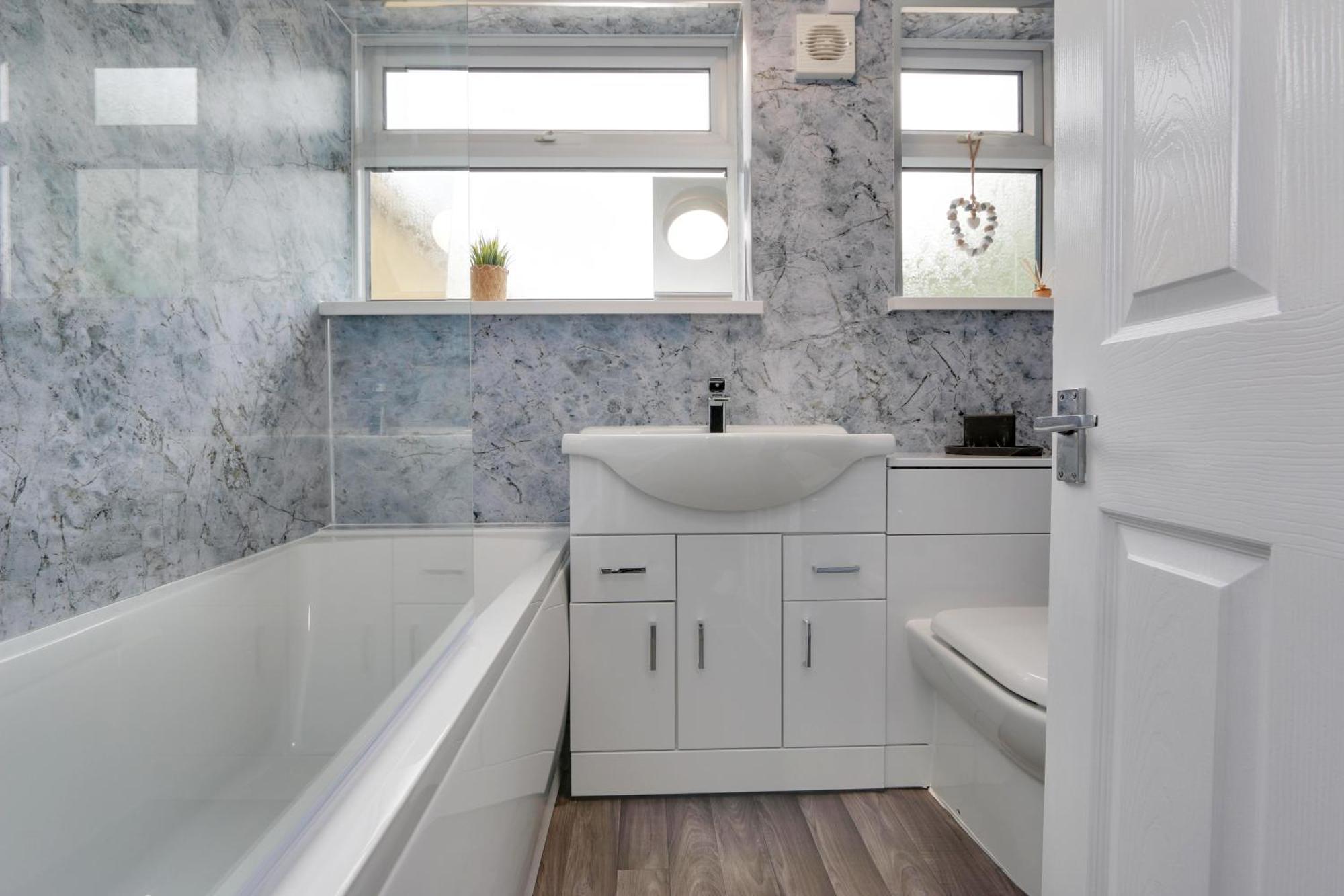 Cosy By The Sea Holiday home